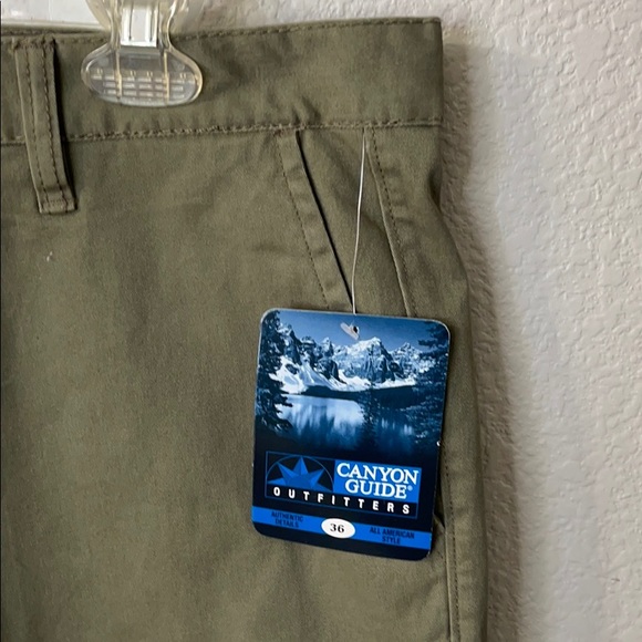 CANYON GUIDE OUTFITTERS short flat front olive green size 36 - Picture 3 of 6